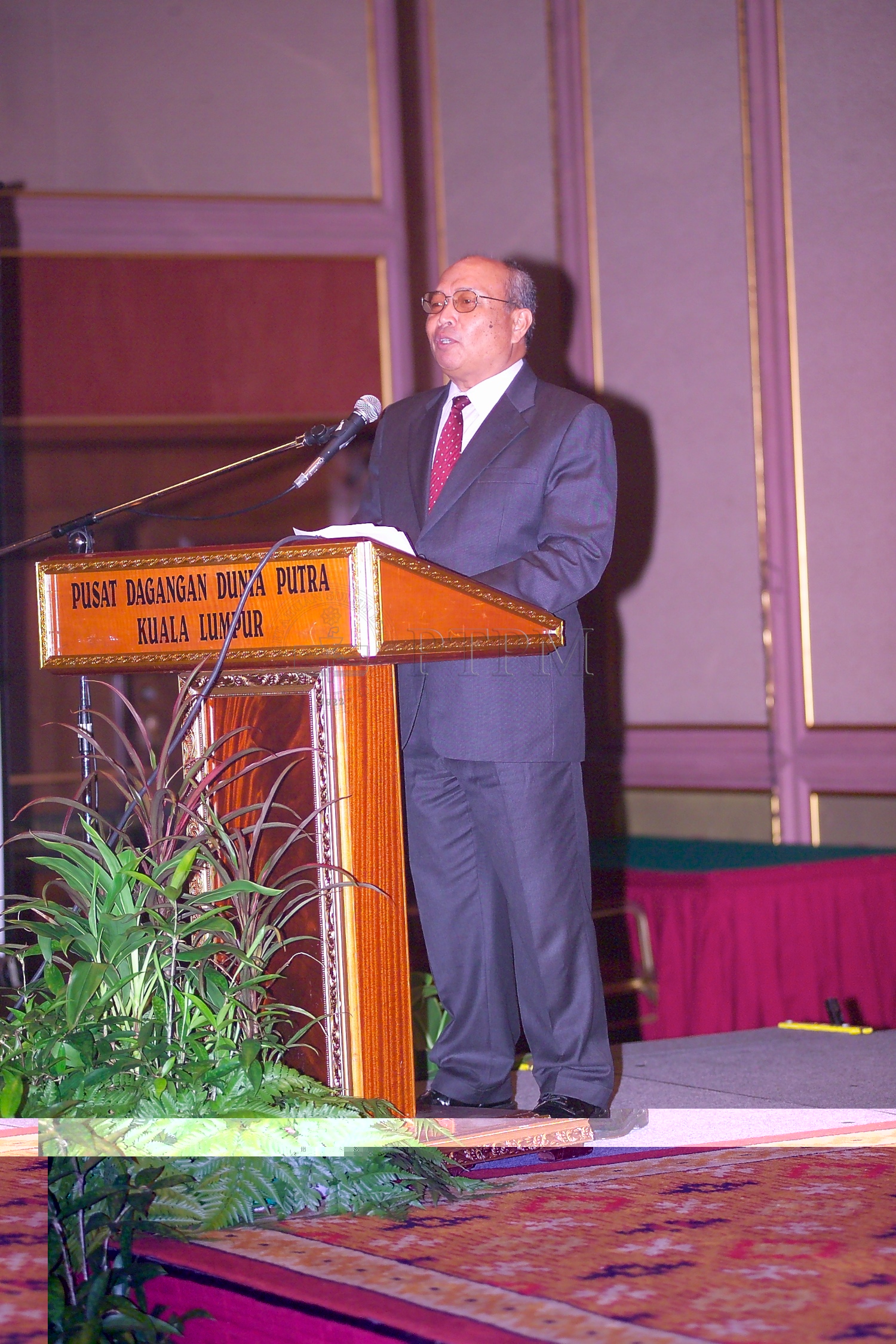 PTPM 06 23 eduresearch D9X40940